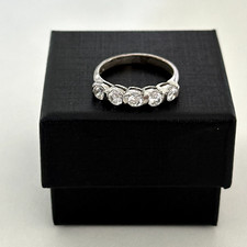 Vintage 925 Sterling Silver Clear CZ Five Stone Ladies Band Ring Size 6