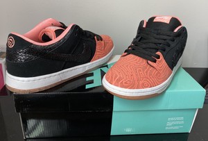 nike sb dunk low salmon