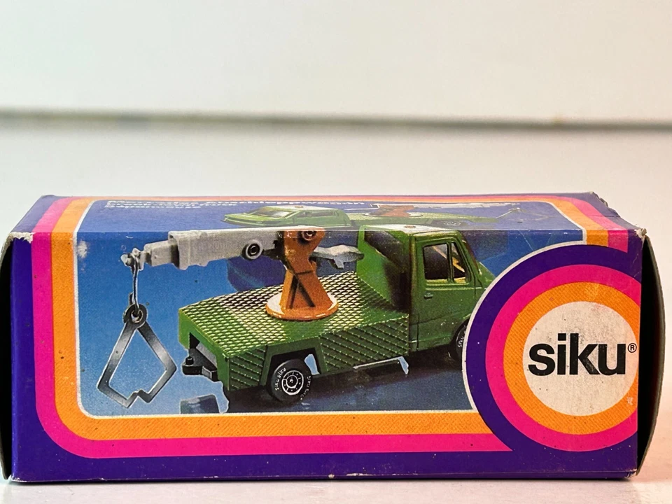 Siku No. Remolque Mercedes 1622 con caja original Foto 3 de 4