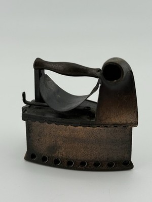 Vintage Durham Industries Metal Miniatures ''Coal Iron'' Dollhouse Hong Kong