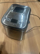 Cuisinart Compact Automatic Bread Maker 2.0 LB Oven Cbk 110