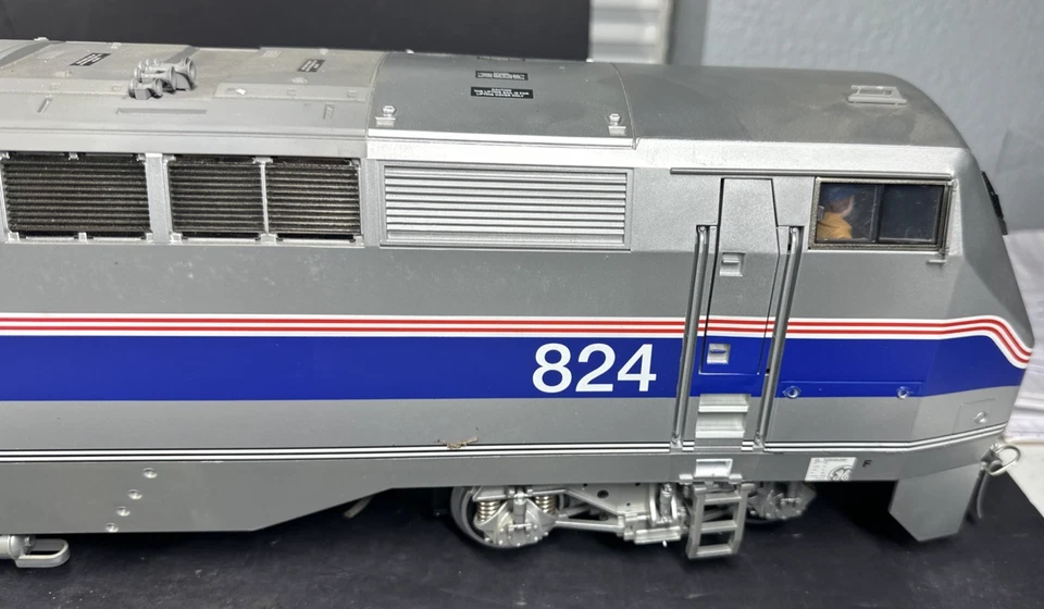 LGB Amtrak Genesis Locomotive #21490 Phase 4 NIB - Image 4 of 4