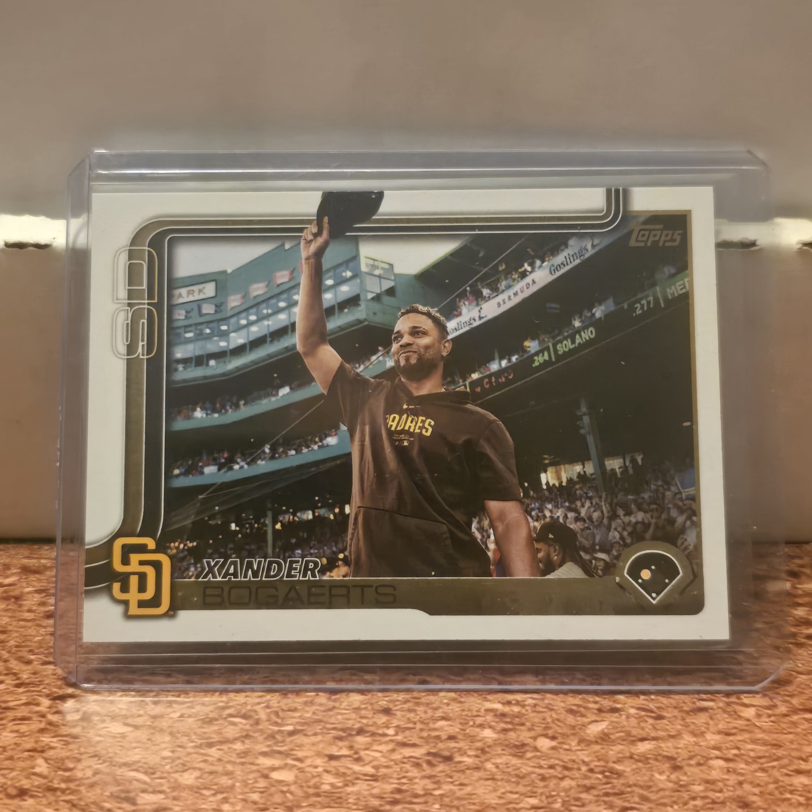 2025 Topps Series 1 - Xander Bogaerts #19 Golden Mirror Image Variation