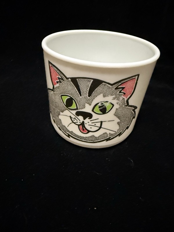 Vintage Alluring Whirley Industries Cartoon Cat Plastic Mug Cup /For a Collector
