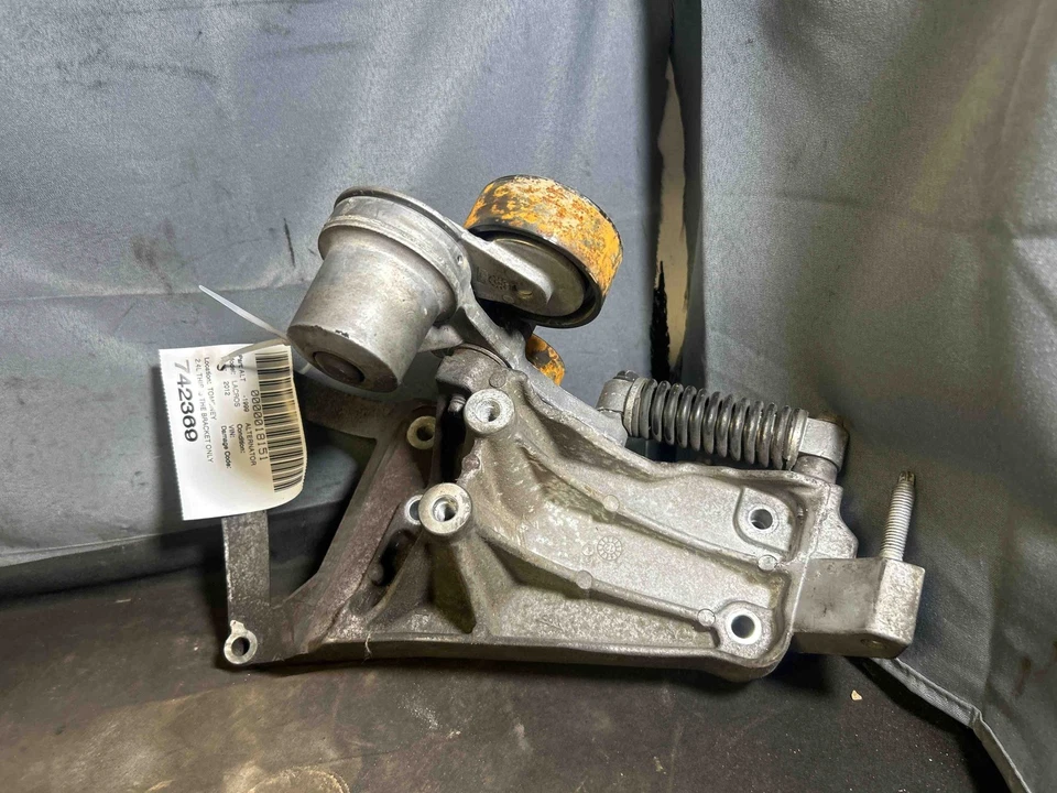 Fits 2012-16 Buick Lacrosse Alternator Bracket (small damage) OEM:24266687 Foto 2 de 4