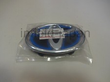 2010-2017 Grille Emblem (Front) 75310-47010 | OEM Parts Online 2010-2017 Grille Emblem (Front) 75310-47010 | OEM Parts Online