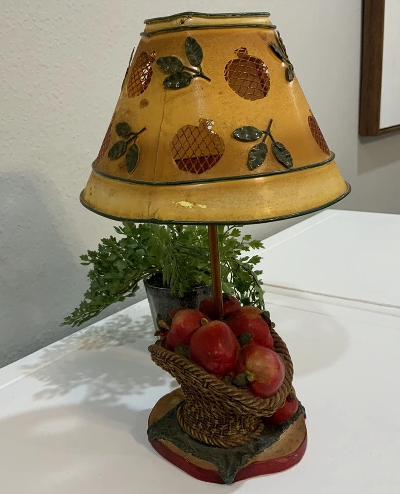 De Colección Cesta Manzanas Rojo Verde Amarillo Alambre Red Luz Té Candelabro Lámpara Pantalla Foto 3 de 4