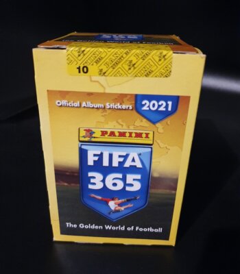 Panini FIFA 365 2021 Sticker Display
