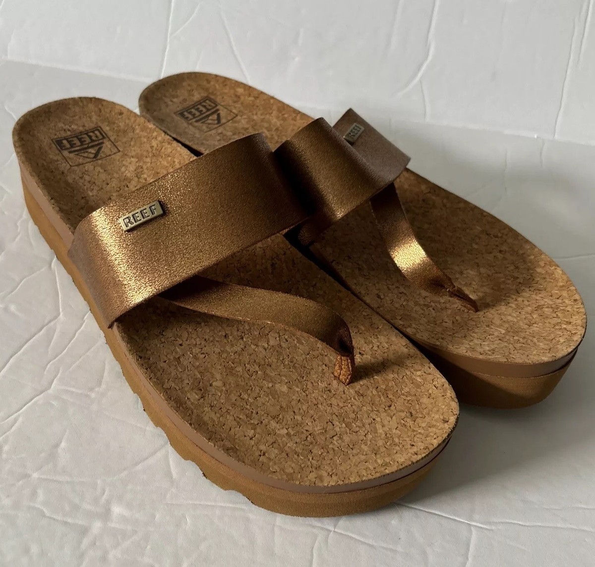 Women's Reef Cushion Sol Hi Platform Sandals Sz 11 Metallic Copper