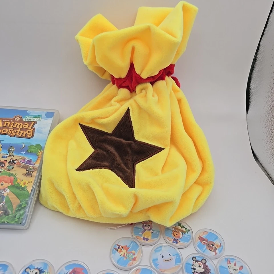 Animal Crossing Game, 48 Amiibos, And Money Bag! New Horizons. RARE. Foto 3 de 4