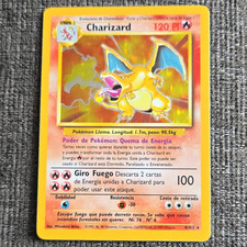 Pokémon TCG Charizard 4/102 Spanish Print, Base Set Holo 1999 LP