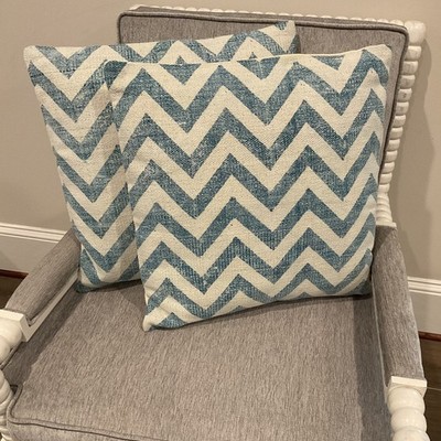 Handmade 20'' x 20'' Kilim Throw Pillow Set