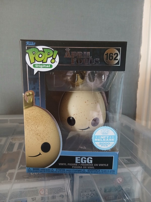 Funko Pop! Digital April Fools Series 1 EGG Legendary Crown #162 LE /2000