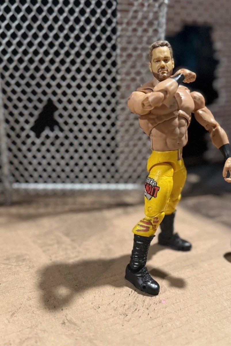 Mattel WWE CUSTOM ULTIMATE EDITION WWE Chris Benoit Action Figure