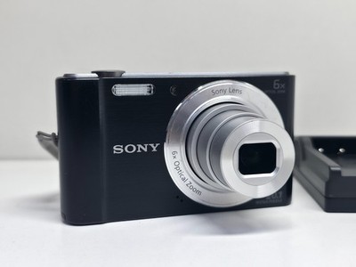 Sony Digitalkamera - Cyber Shot DSC W810 - 6x Optical Zoom 20.1 MP  BLITZBEREIT 