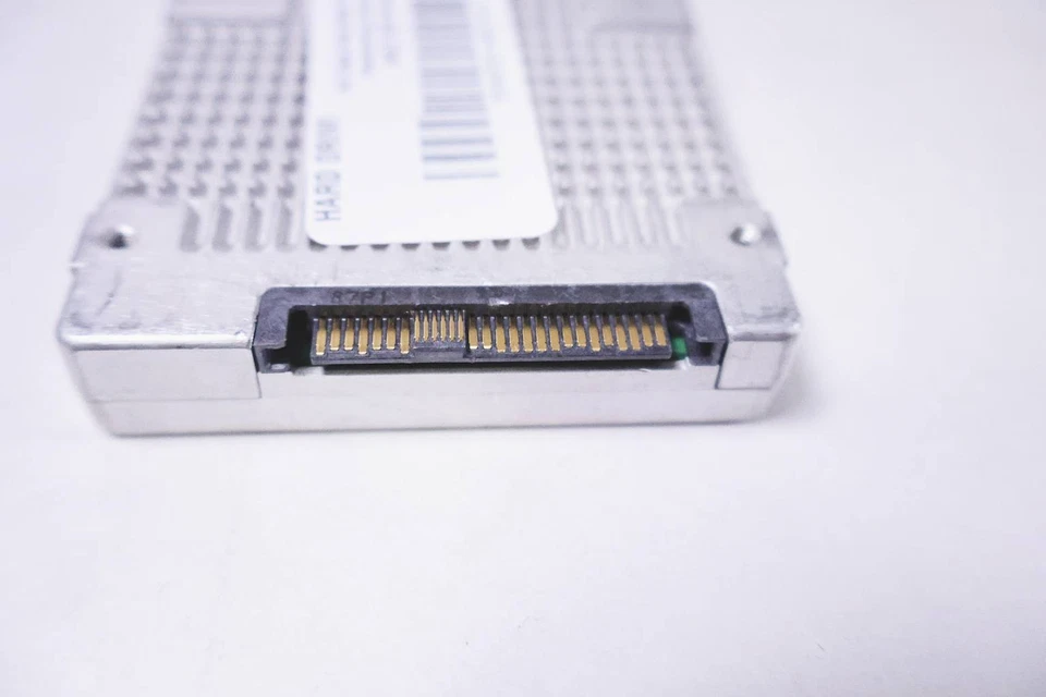 INTEL DC P4510 4TB DELL SSD 2.5" NVME U.2 PCIE | SSDPE2KX040T8T Foto 2 de 2