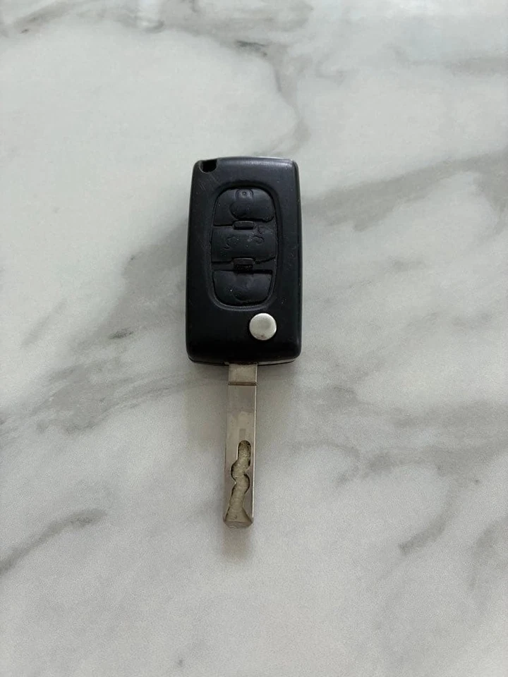 Peugeot Genuine Smart Key Used New Old Stock Electronics OEM HH1 Foto 3 de 3