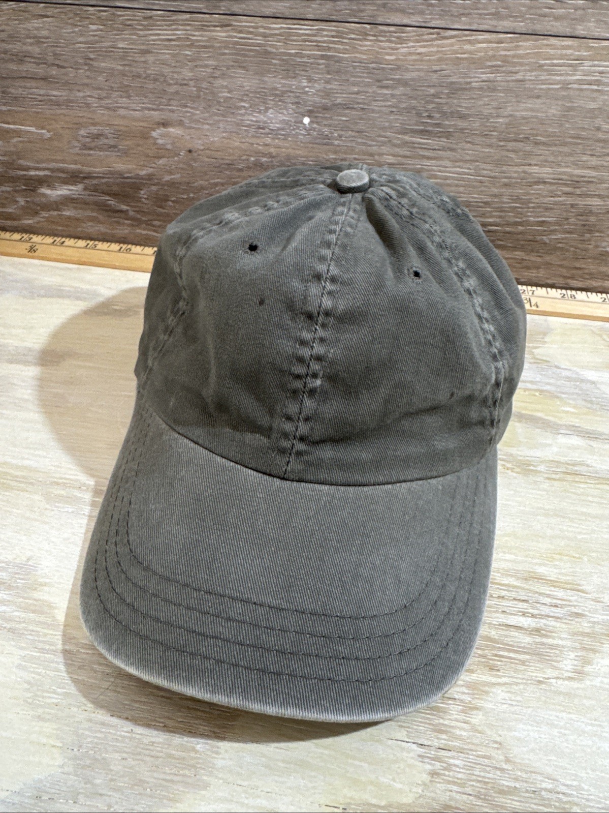 AMERICAN EAGLE OUTFITTERS ADJUSTABLE STRAPBACK BASEBALL HAT/CAP, KHAKI  Small