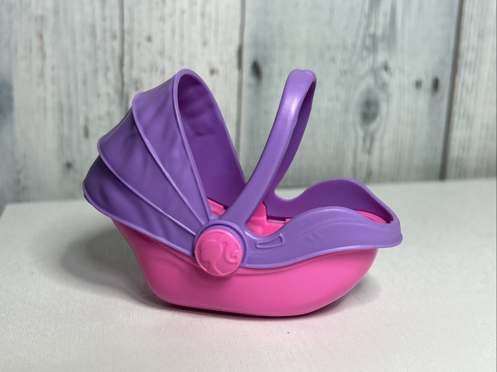 BARBIE 2021 SKIPPER BABY CAR SEAT CARRIER~BABYSITTER~PINK/PU