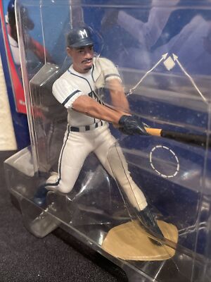 ベースボールコレクション ！ 埼玉県初上陸！日本最大級の本気のリアル野球盤「レジェンドベース