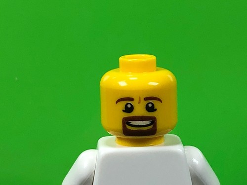 LEGO Minifigure HEAD Male Brown Beard Goatee and Eyebrows, Smile with Teeth (x1) - Picture 6 of 11