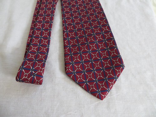 Brooks Brothers Silk Chain Latice Print Necktie Tie Made in USA Red Blue Gray - Picture 4 of 5