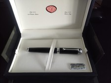 Aurora Talentum D11N Foutain Pen, Chromleisten, Harzkappe und Lauf, 14Kt...