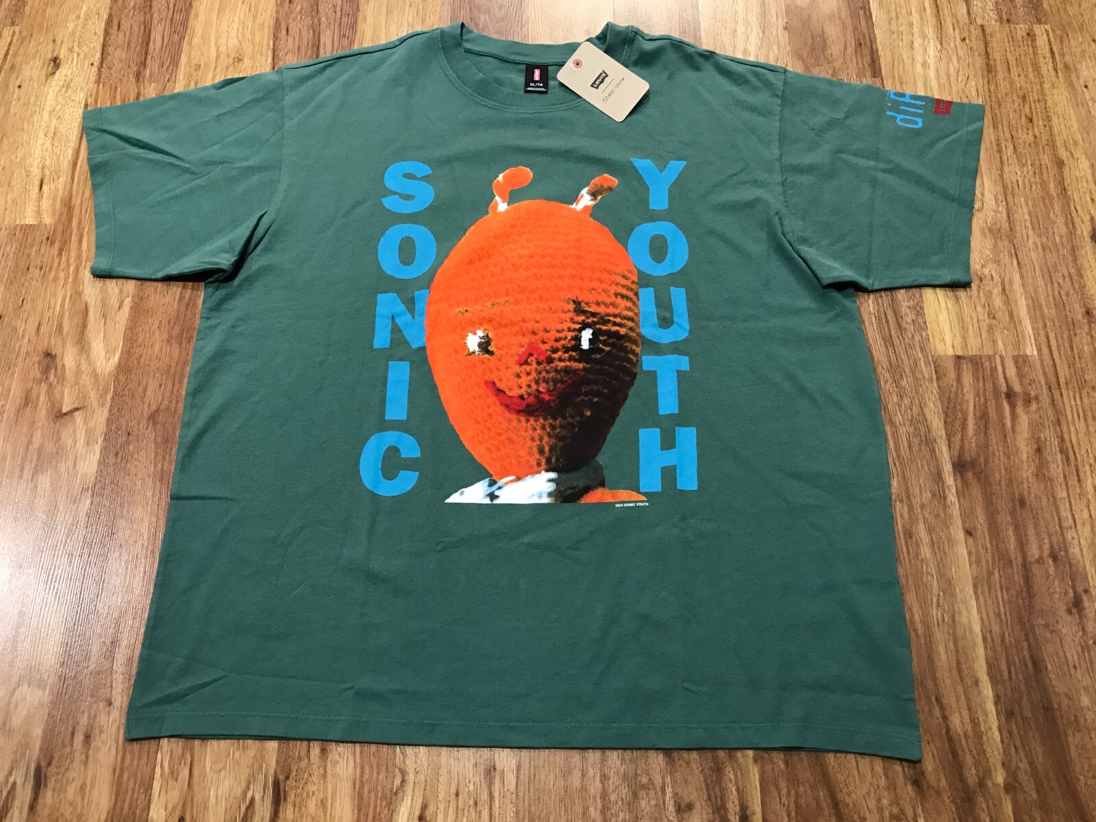 Picture 1 of 12