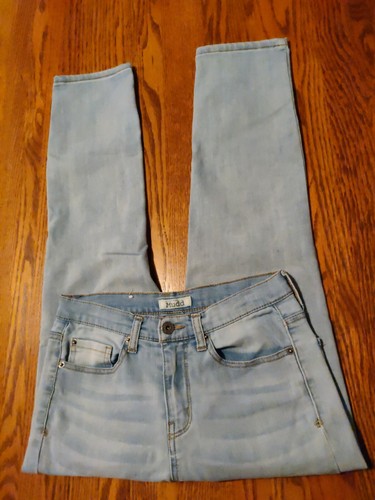 Mudd juniors size 5 light wash denim 