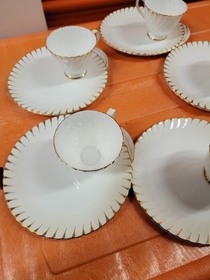 Royal Albert Val D'or Snack Plate & Tea Cup - Set of 4 White With Gold Trim Mint