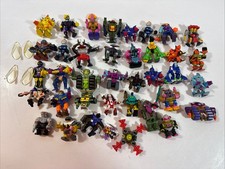Lot Of 35 Vintage 1990 s Galoob Micro Machines Z-Bots Robot Action Figures