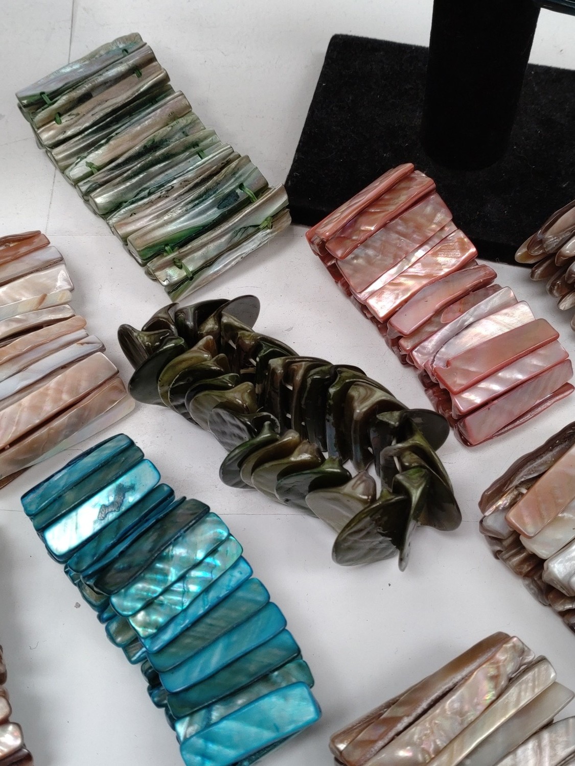Large Bundle Shell Stretch Bracelets Job Lot 36 B… - image 10