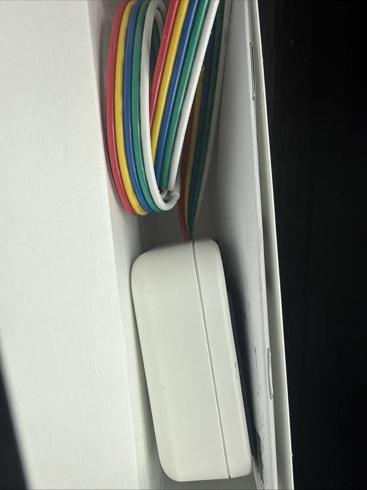 Honeywell Home T9 Smart Thermostat RCHT9610WFW2004 NIB - Image 4 of 4