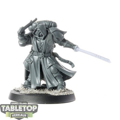 Space Marines - Primaris Librarian in Phobos Armour - unbemalt