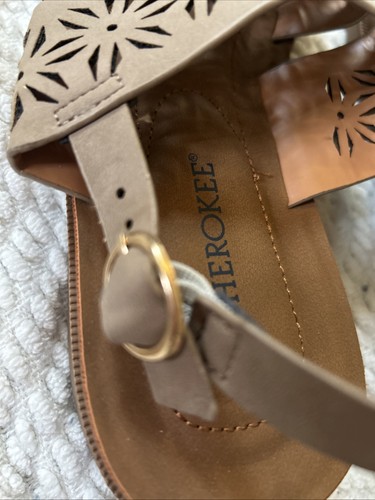 Cherokee Women’s Taupe Strap Sandals Size 10 Leather - Picture 6 of 8