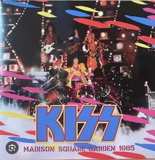 Kiss - Madison Square Garden 1985 - 2LP Colored Vinyl Includes Large Poster