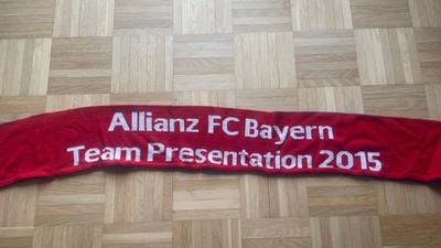 FC Bayern München Schal Allianz Team Presentation 2015 Präsentation