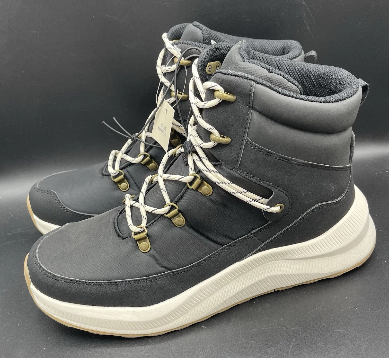 Black Snow Hiking Boots, Water Resistant & Warm, Men’s Sz 10/ Women’s Sz. 12
