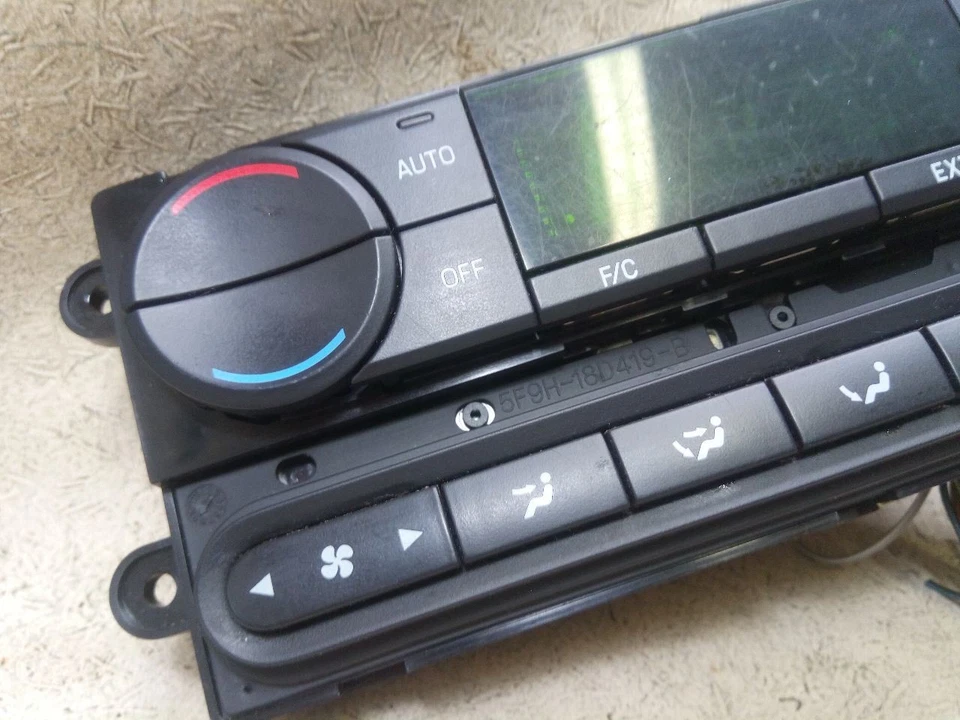 Control de clima de temperatura automático 5F9318C612AM para Ford Freestyle a14 05-07 Foto 2 de 4