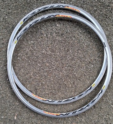 Paar Felgen MAVIC KSYRIUM ELITE 28'' 700c 18F/20F Rennrad Reifen