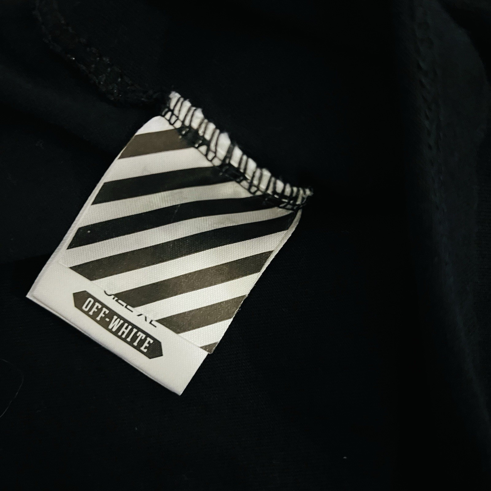 Off-White Black Diagonal Temperature T-Shirt Mens… - image 5