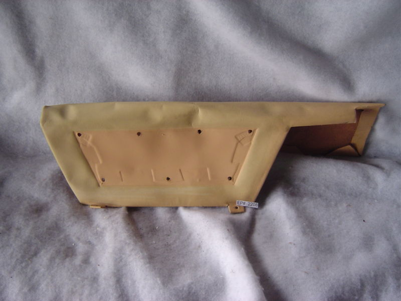 Ferrari 328 GTS: Front Console Tunnel Leather #62325700