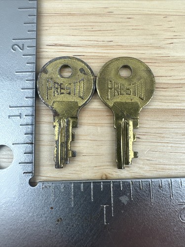 Match Set Vintage Presto Messing Gepäck/Schrankschlüssel gebraucht leichte Gebrauchsspuren Ersatz