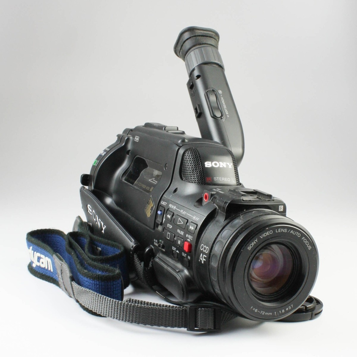 Sony Handycam Camcorder Video8 Camera Recorder CCD-FX620 W/Extras