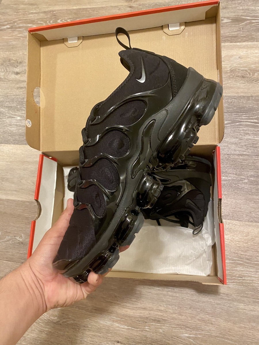 Nike Vapormax Plus 'Triple Black' Dark Grey 924453-004 Men's Size