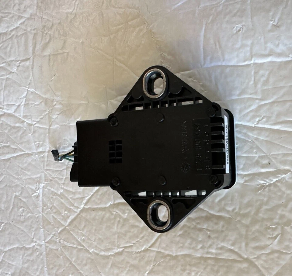 Infiniti Q60 2014, G37 sensor de velocidad de guiñada OEM #0265005806 Foto 3 de 4