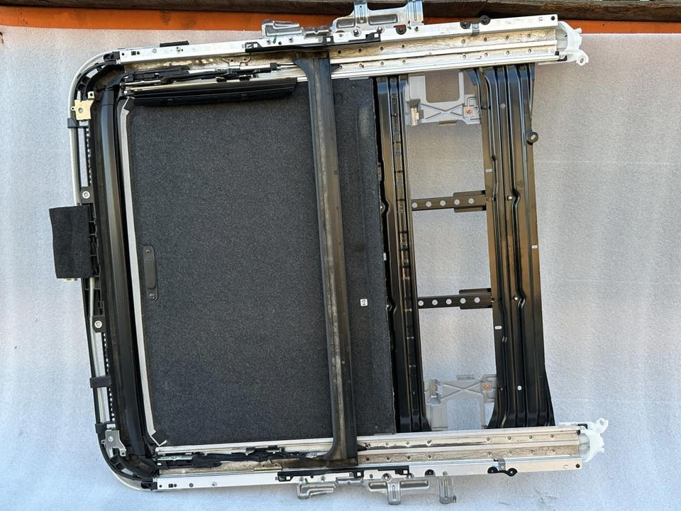 Lexus LS460 2010 2011 2012 techo corredizo marco de pista con sombra SWB Foto 3 de 4