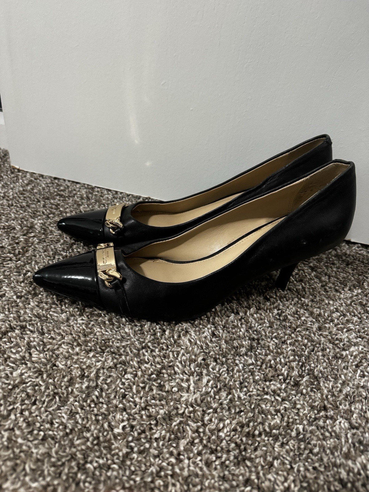 Coach Leather Point Cap Toe Black Silver Plate Emblem Stiletto Heel Zan Size 8.5