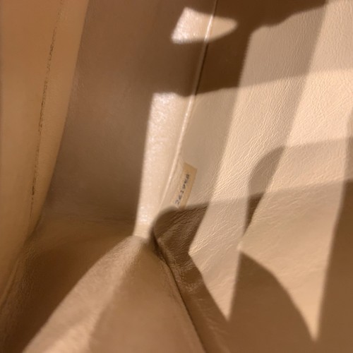 Autentica borsa a tracolla CHANEL in pelle di agnello beige catena oro... - Foto 3 di 9