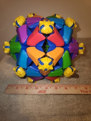 Chuck Hoberman Super FLIP OUT Collapsible Skeletal Sphere Ball Puzzle Change Toy